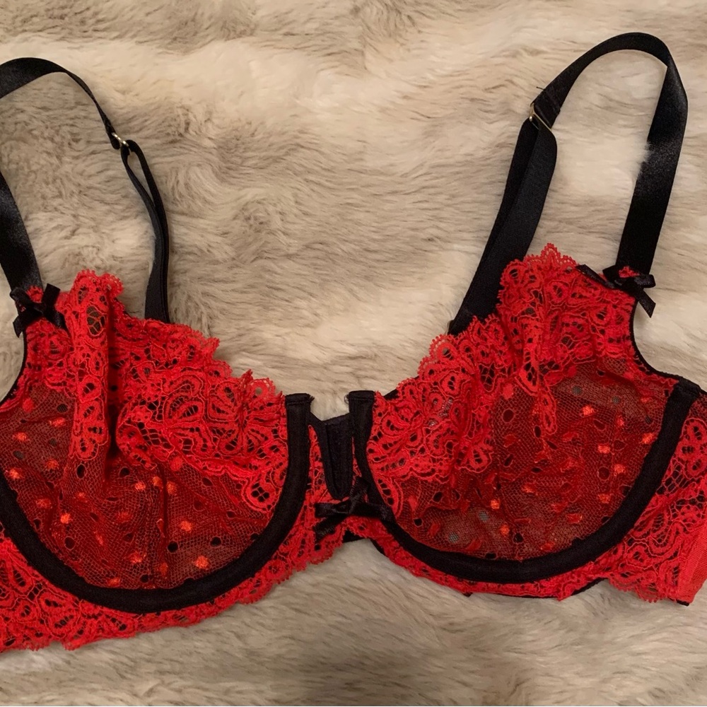 Cacique 38B Sexy Elegant Red Lace Bra